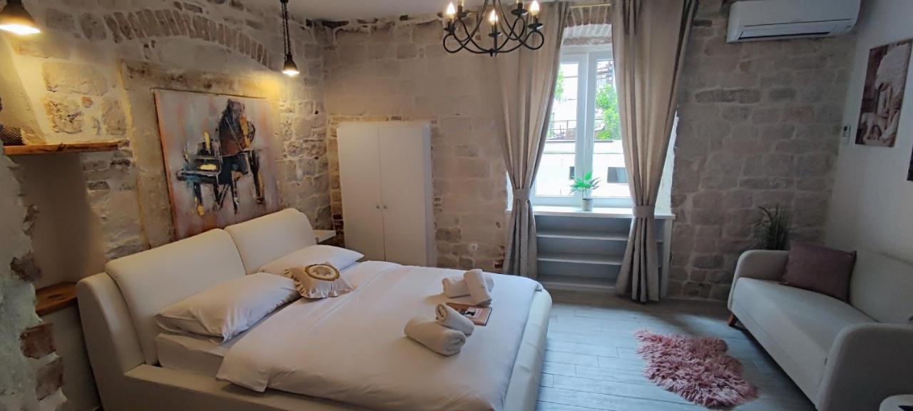 Studios Kadena Trogir - 18Th Century Stone House Экстерьер фото