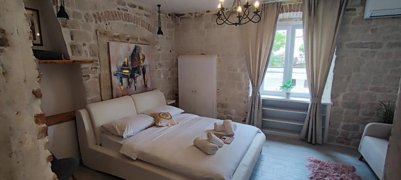 Studios Kadena Trogir - 18Th Century Stone House Экстерьер фото
