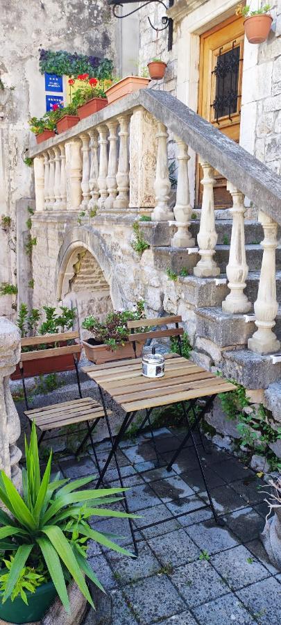 Studios Kadena Trogir - 18Th Century Stone House Экстерьер фото