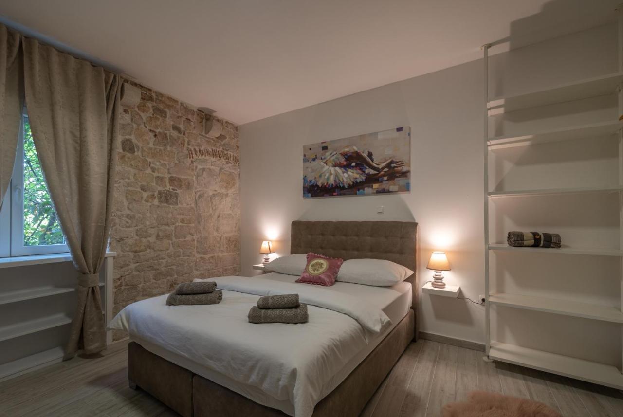 Studios Kadena Trogir - 18Th Century Stone House Экстерьер фото