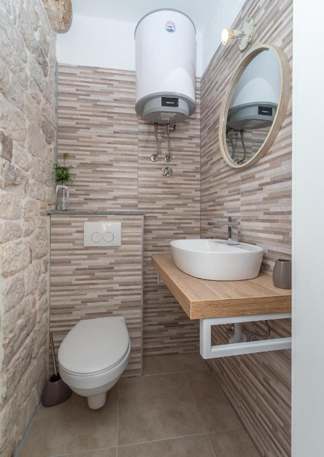 Studios Kadena Trogir - 18Th Century Stone House Экстерьер фото